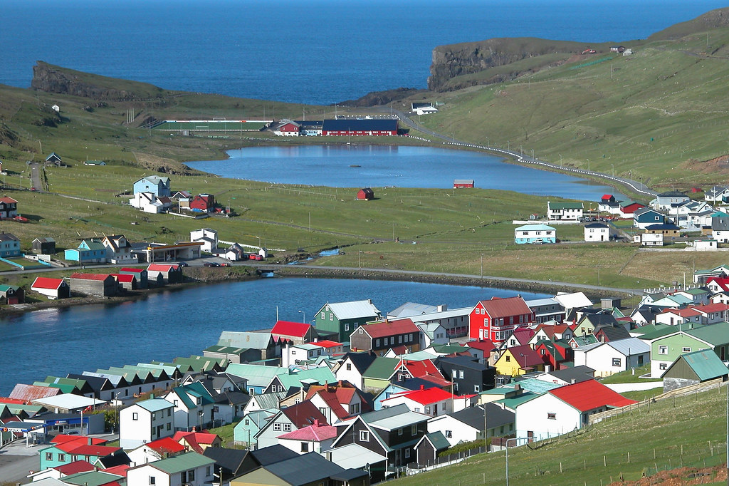 “渔夫”在世界尽头写下绿茵童话:法罗群岛跳动百年的足球心脏