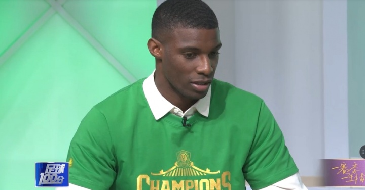 国安前锋法比奥：我们没有出现欠薪的情况，面